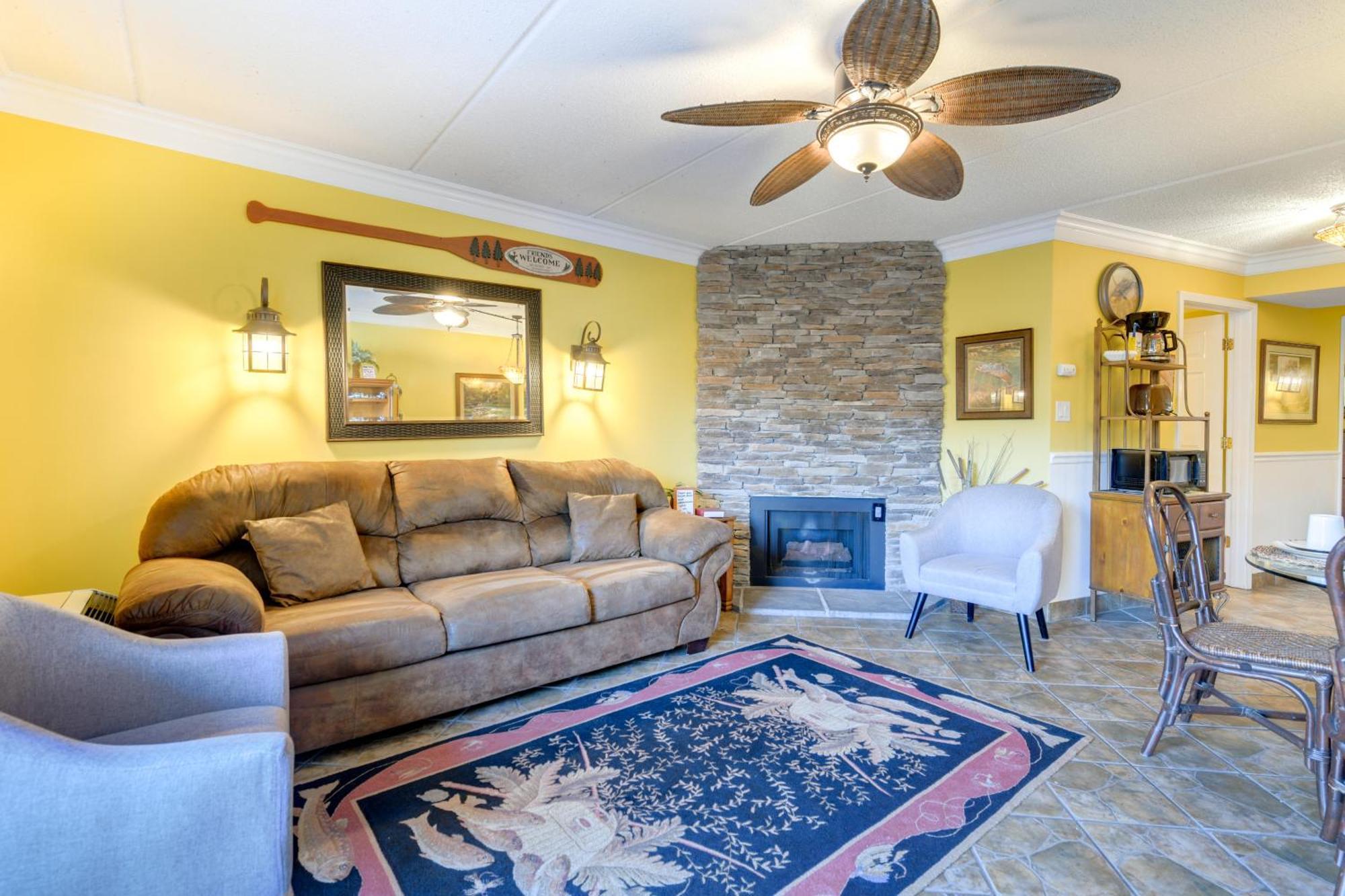 Downtown Gatlinburg Condo With Community Pool! Luaran gambar