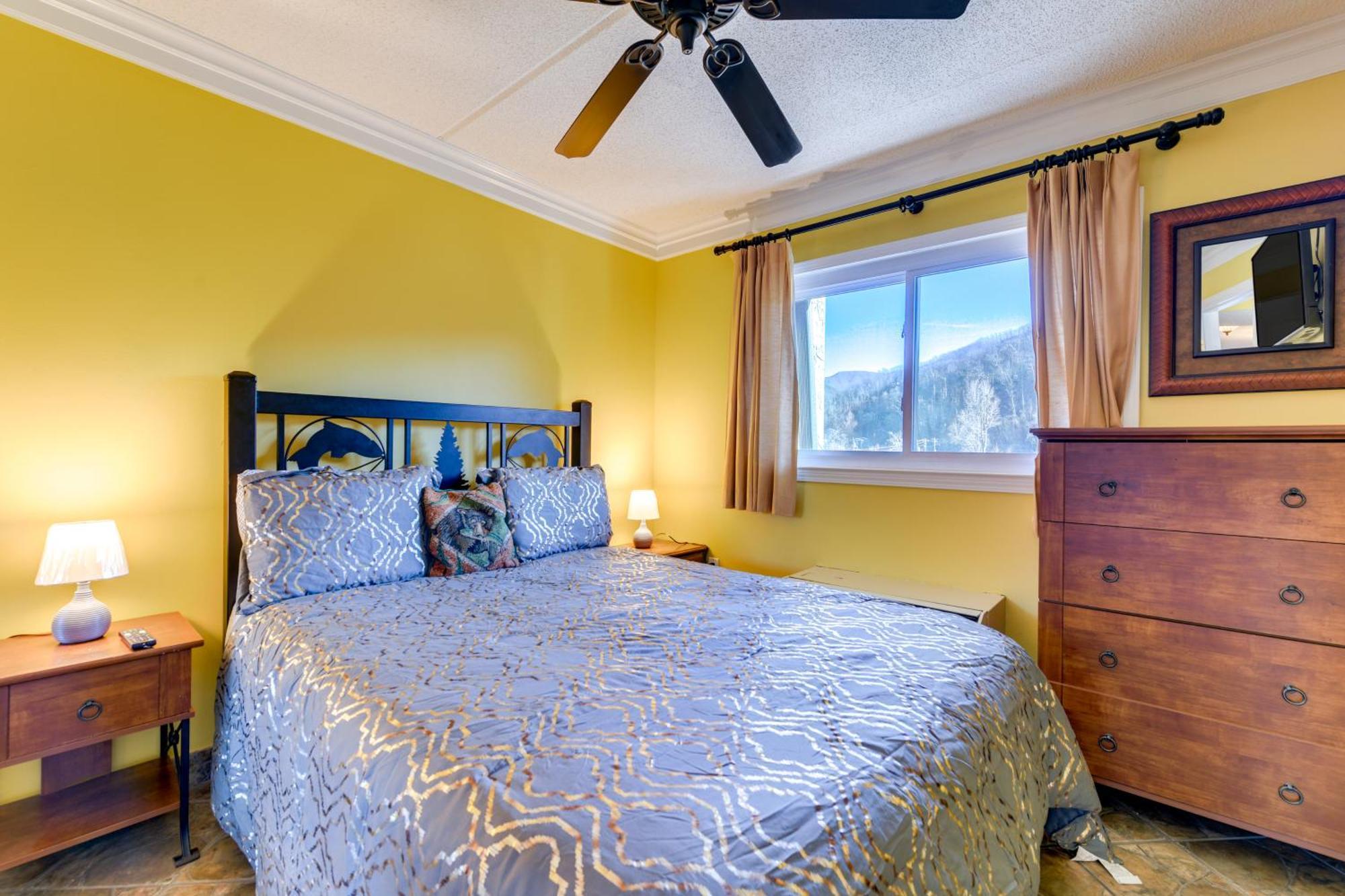 Downtown Gatlinburg Condo With Community Pool! Luaran gambar